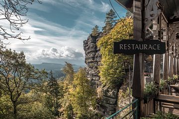 Bij de Prebisch Poort, Boheems Zwitserland - Restaurant Hotel Falkennest van Pixelwerk