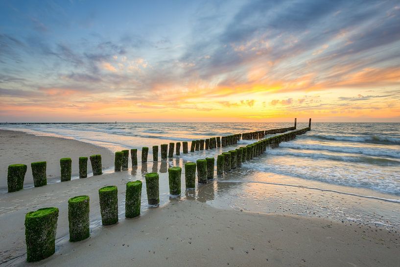 Sur la plage de la mer du Nord à Domburg par Michael Valjak