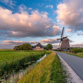 Sonnenuntergang an den Groetermolen von Schoorl, Niederlande von Gijs Rijsdijk