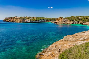 Wunderschöne Insellandschaft, idyllische Steilküste von Mallorca von Alex Winter