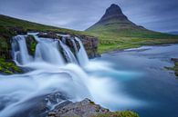 Kirkjufellsfoss  waterval van Menno Schaefer thumbnail