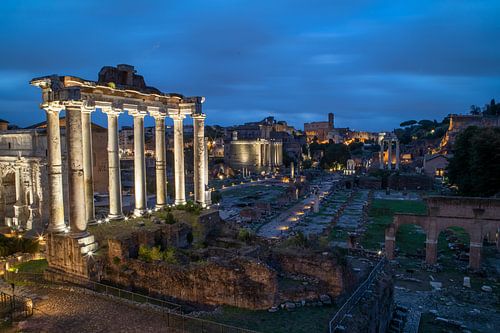 Rome - Forum Romanum bij nacht