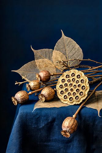 Gouden natuur Lotus & papaver op blauw