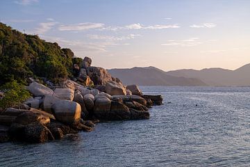 Wo das Meer auf die Berge trifft