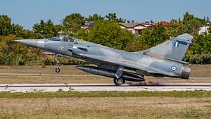 Landende Mirage 2000-5 der griechischen Luftwaffe.