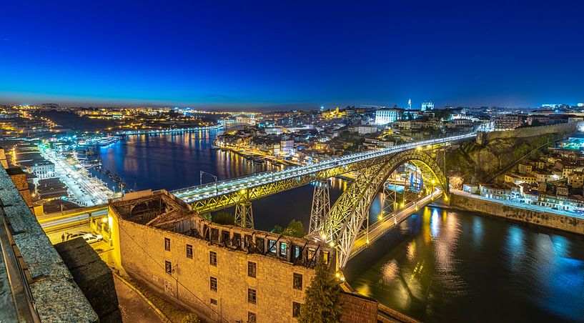 Porto at sunset by Rainer Pickhard