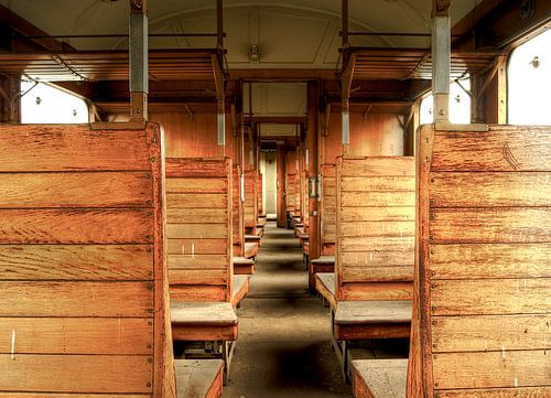 Abandoned Old Train sur Nathalie Snoeijen-van Eck