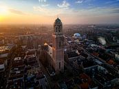 Zwolse Peperbus tijdens zonsopkomst van Ben van Balgoijen thumbnail