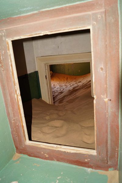 Een volle kamer von Erna Haarsma-Hoogterp