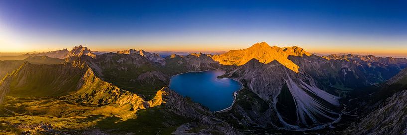 Golden morning by Denis Feiner
