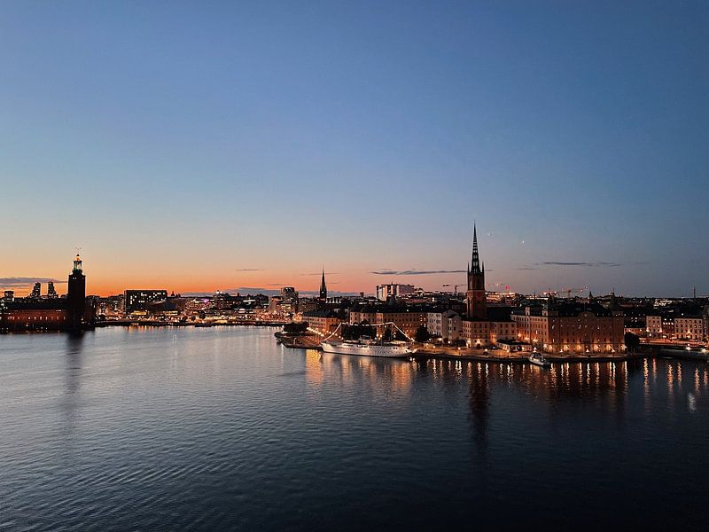 Stockholm by Hello Pompoyo