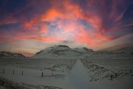 Islande, paysage avec coucher de soleil
