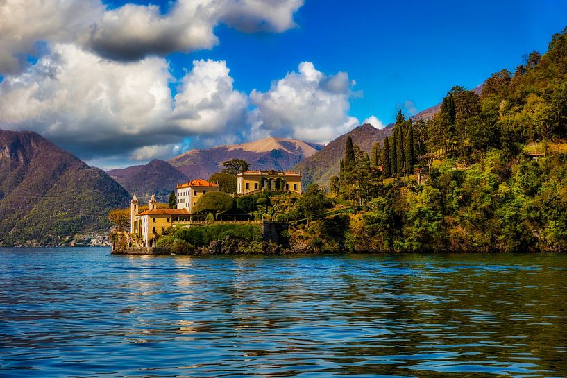 Villa del Balbianello on Lake Como by Jürgen Wiesler