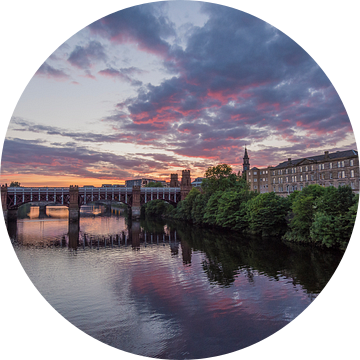Glasgow sunset  van AnyTiff (Tiffany Peters)