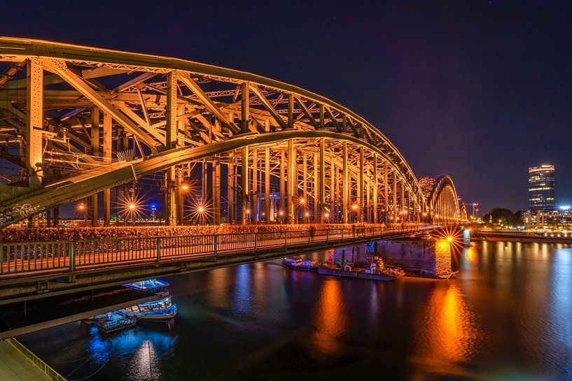 Cologne / Köln / Cologne la nuit par Maurice Meerten