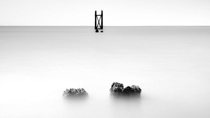 A minimalist seascape by Eddy Westdijk