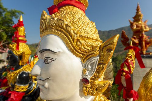 In the glow of the angels of Khao Kho by Walter G. Allgöwer