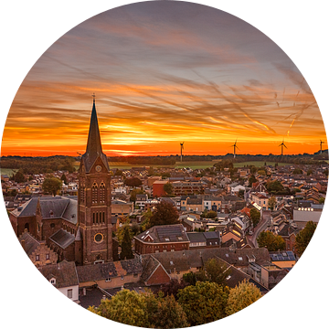 Drone panorama van de zonsopkomst bij Bocholtz