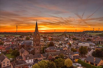 Panorama par drone du lever de soleil près de Bocholtz