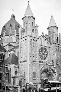 St. Lambertus Kirche am Koningin Emmaplein in Maastricht von Streets of Maastricht