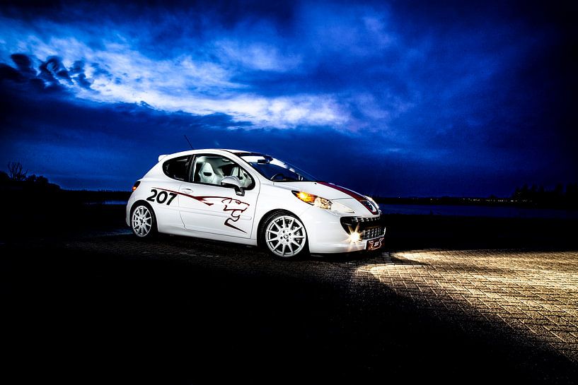 Peugeot 207 by Vincent Snoek