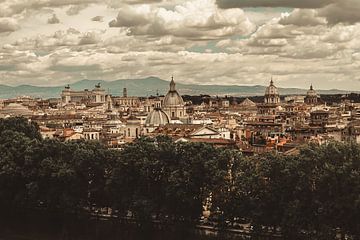 Skyline Rome vanuit Castel Sant'Angelo van Nicolette Suijkerbuijk