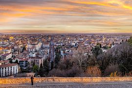 BERGAMO Vue sur la Città Bassa au coucher du soleil