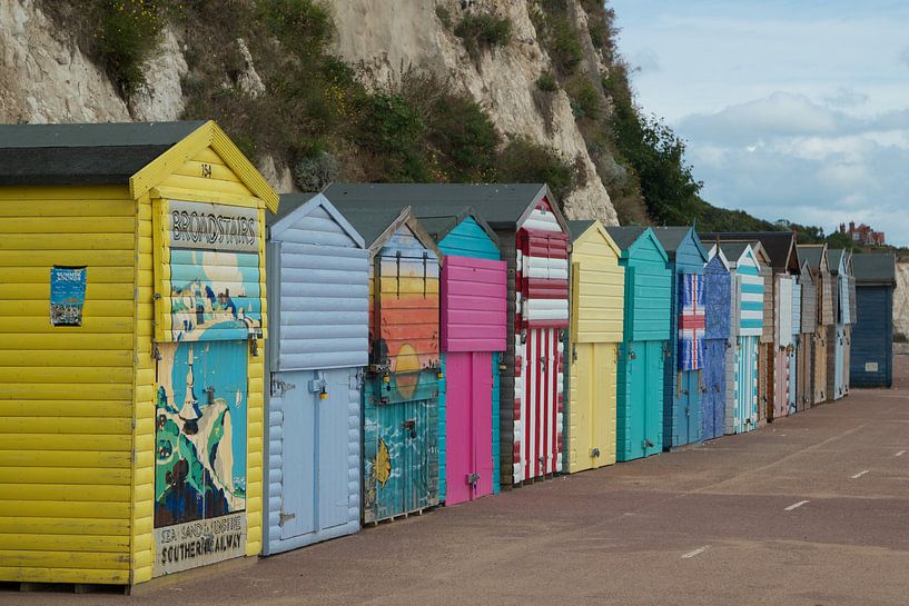 Strandhuisjes aan de kust van Broadstairs van Maurice Welling