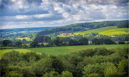 Threatening skies by Judith Reinders-Peters