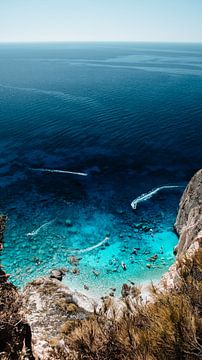 Schönes blaues Ionisches Meer, vertikal