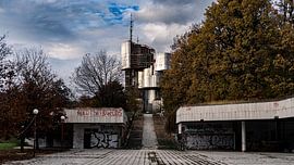 The Colossus – Petrova Gora by Avum Studio