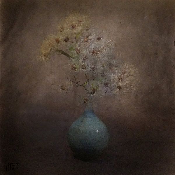 Still life vine in vase van Herman Peters