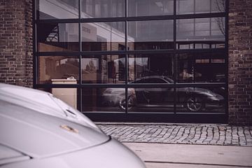 Porsche 911 in reflectie van Creative PhotoLab