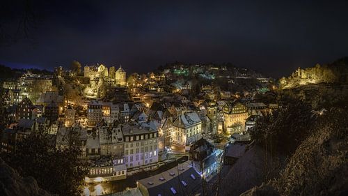 Stad Monschau bij nacht