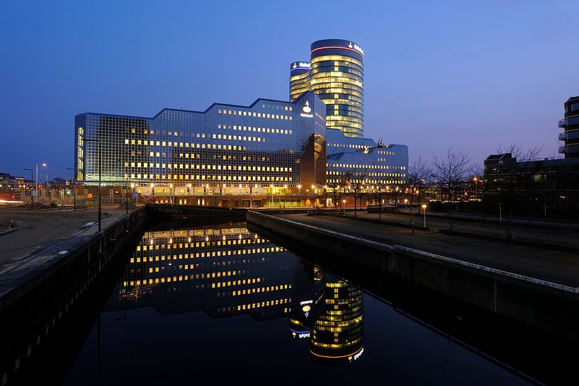 De kantoren van Rabobank aan de Croeselaan in Utrecht van Donker Utrecht