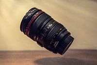 Zwevende Canon lens (levitation)