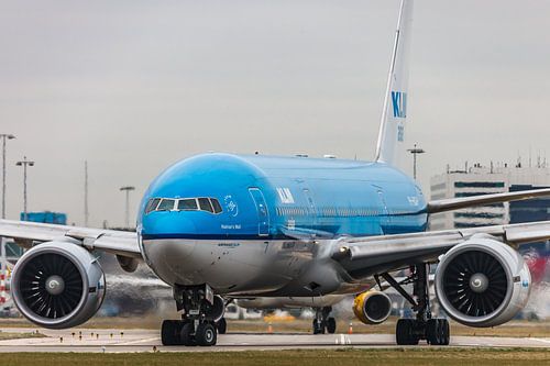 KLM's Hadrian's Wall