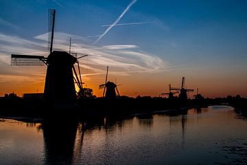 Molens in rust van René Groenendijk