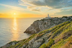 Goldenes Licht am Faro de Capdepera auf Mallorca