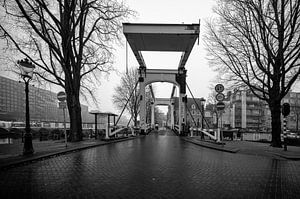 Hölzerne Zugbrücke in Amsterdam