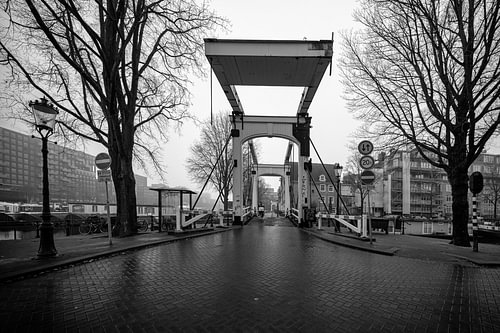 Houten ophaalbrug in Amsterdam