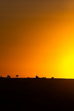 Sunset Silhouette Portrait... van Jarno Bonhof