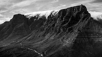Table mountain with tablecloth in black and white by Stef Kuipers