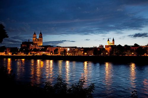 Maagdenburg bij nacht