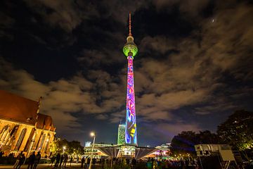 Der Berliner Fernsehturm in besonderem Licht von Frank Herrmann
