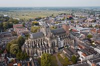 Zicht op Sint-Jan en Bossche Broek in Den Bosch