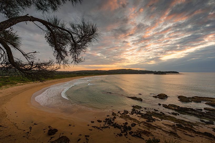 Sunrise at Tomakin beach in Australia by Martien Janssen