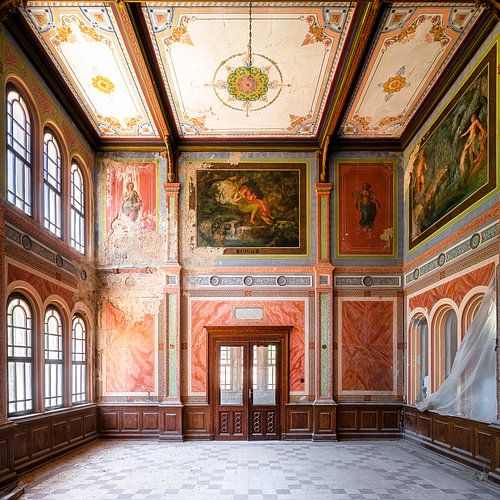 Abandoned Casino in Decline. by Roman Robroek - Photos of Abandoned Buildings