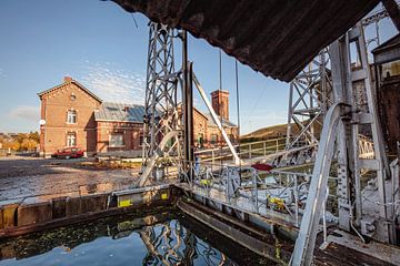 Historisches Schiffshebewerk Nr. 4 in Thieu von Rob Boon