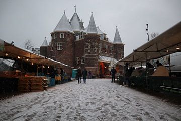 Nouveau marché en hiver 2 sur Nicole Van Stokkum